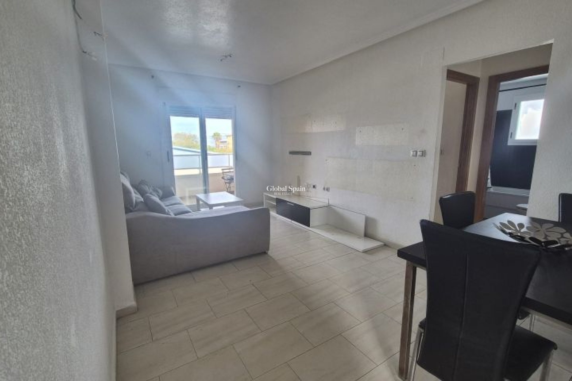 Wederverkoop - APPARTEMENT -
TORREVIEJA - Costa Blanca