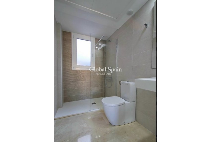 Wederverkoop - APPARTEMENT -
TORREVIEJA - Costa Blanca