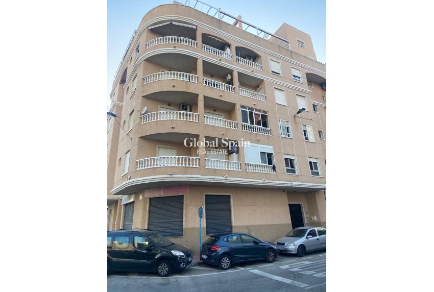 Wederverkoop - APPARTEMENT -
TORREVIEJA - Costa Blanca