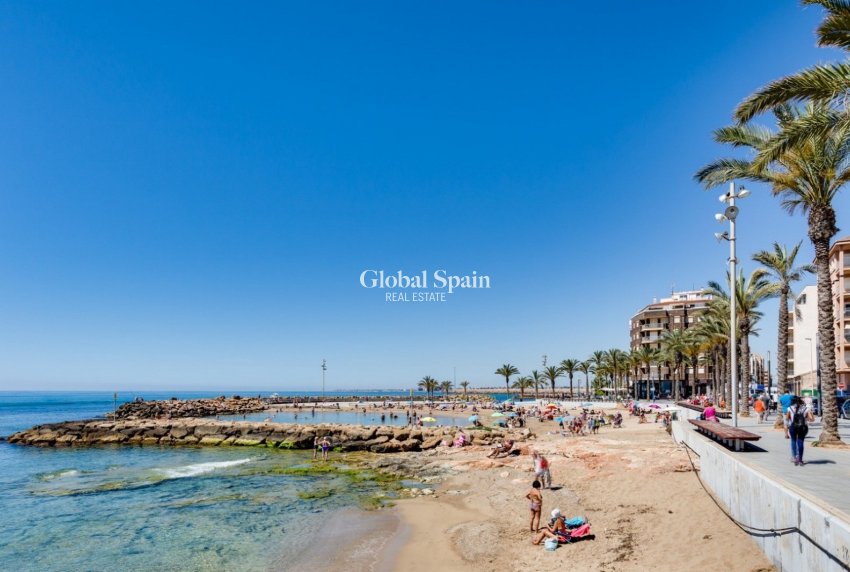 Wederverkoop - APPARTEMENT -
TORREVIEJA - Costa Blanca