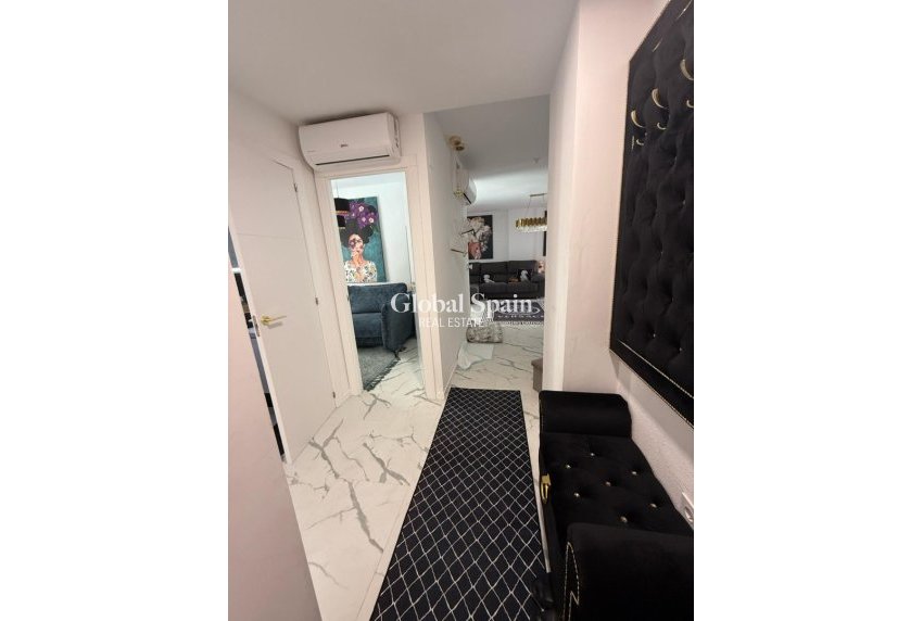 Wederverkoop - APPARTEMENT -
TORREVIEJA - Costa Blanca