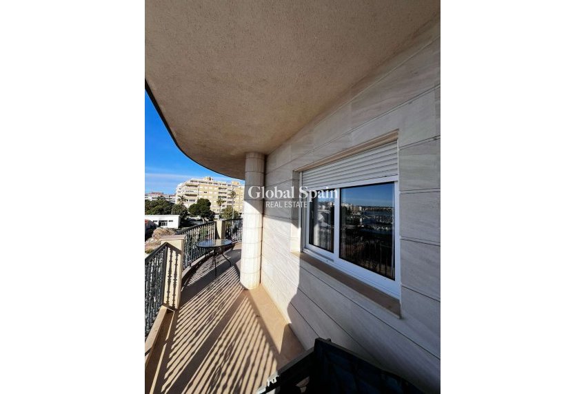 Wederverkoop - APPARTEMENT -
TORREVIEJA - Costa Blanca