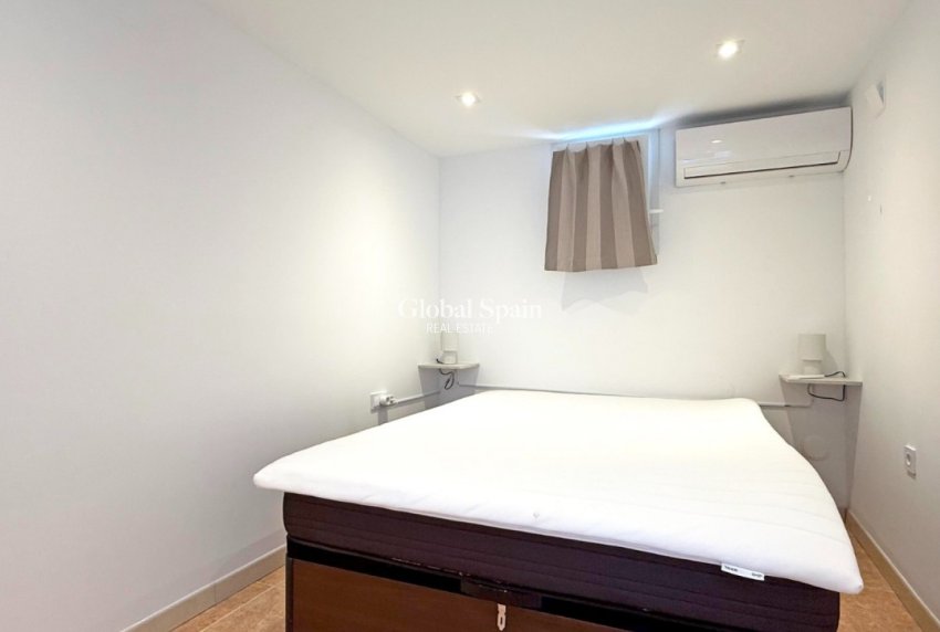 Wederverkoop - APPARTEMENT -
TORREVIEJA - Costa Blanca