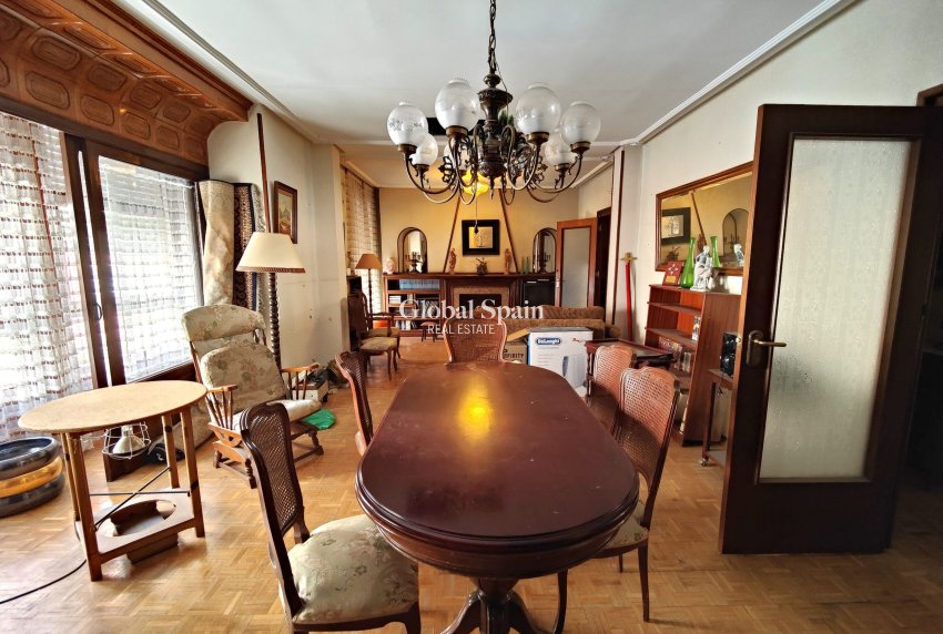 Wederverkoop - APPARTEMENT -
TORREVIEJA - Costa Blanca