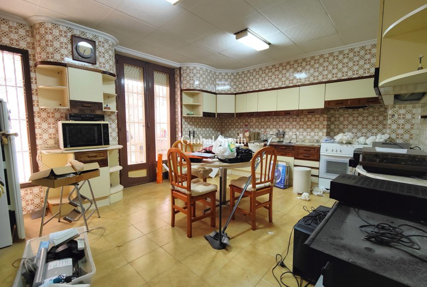 Wederverkoop - APPARTEMENT -
TORREVIEJA - Costa Blanca