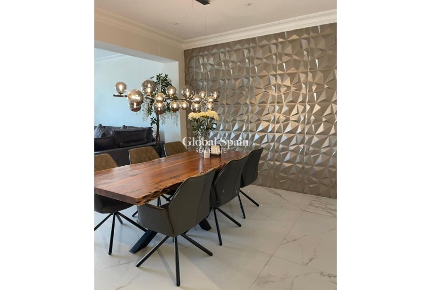 Wederverkoop - APPARTEMENT -
TORREVIEJA - Costa Blanca