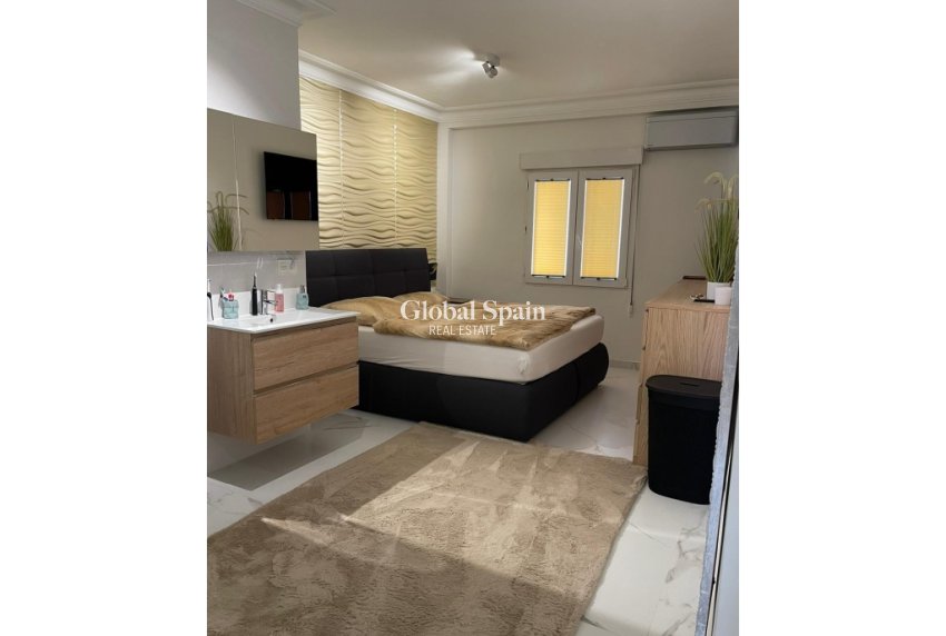 Wederverkoop - APPARTEMENT -
TORREVIEJA - Costa Blanca