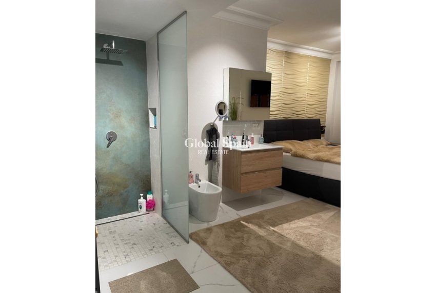 Wederverkoop - APPARTEMENT -
TORREVIEJA - Costa Blanca