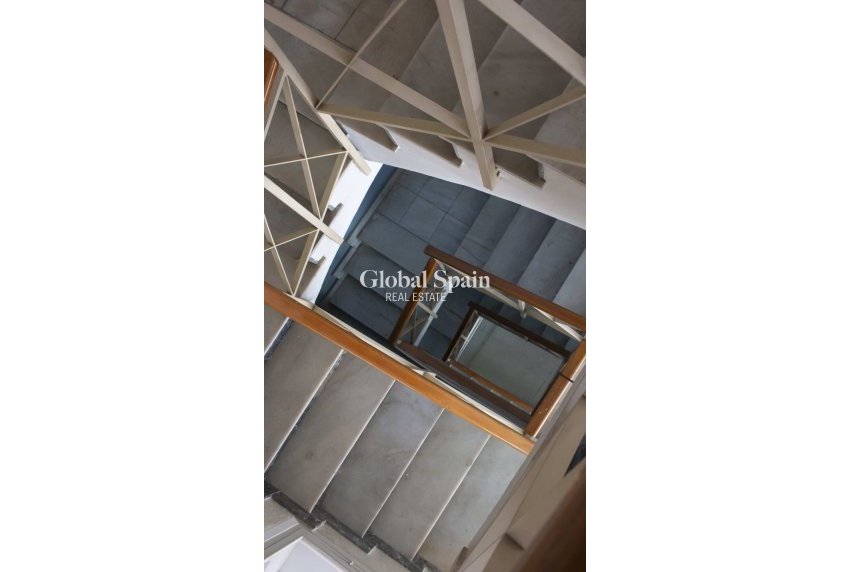 Wederverkoop - APPARTEMENT -
TORREVIEJA - Costa Blanca