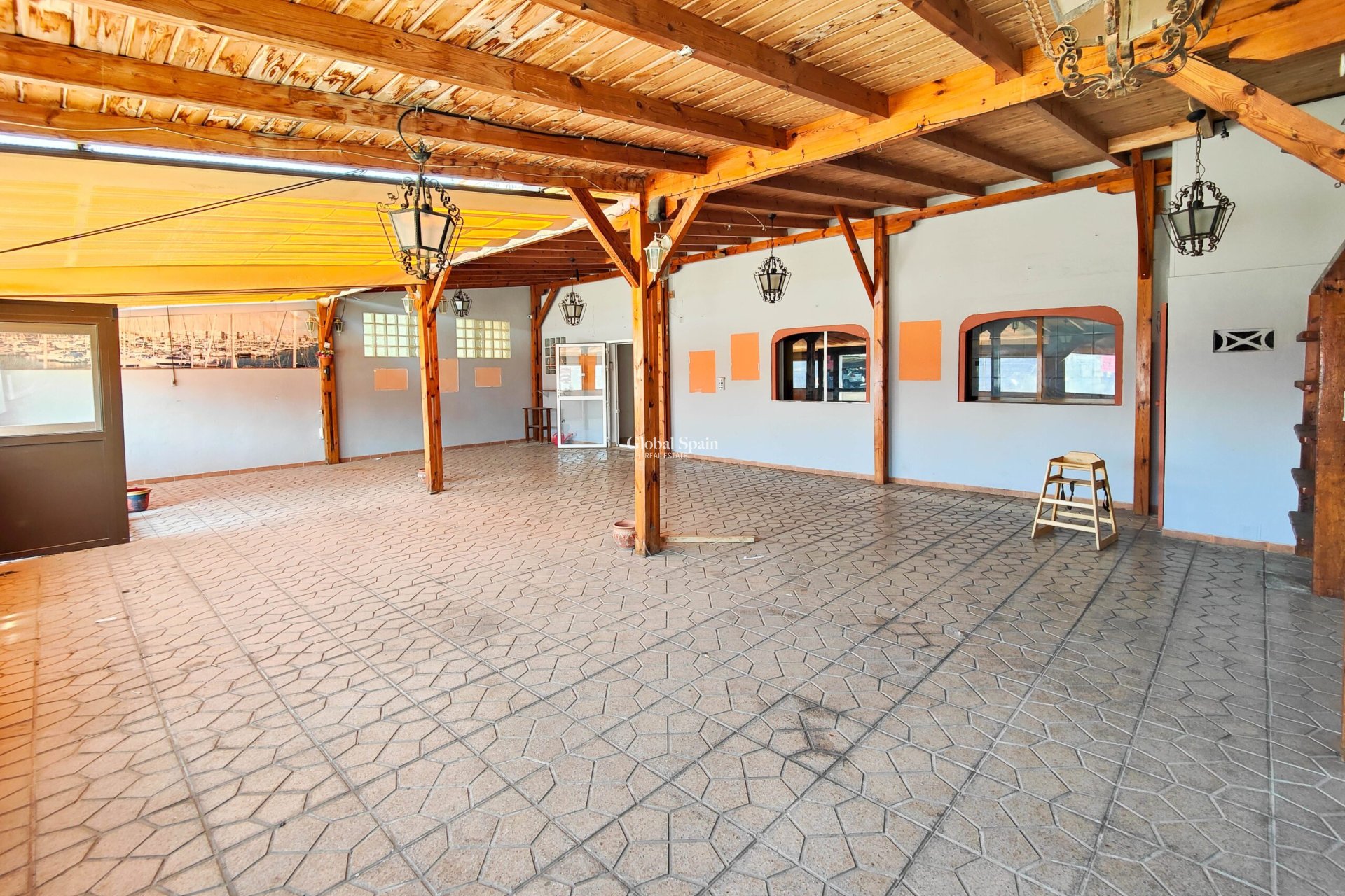 Wederverkoop - APPARTEMENT -
TORREVIEJA - Costa Blanca