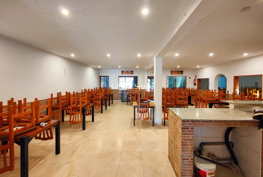 Wederverkoop - APPARTEMENT -
TORREVIEJA - Costa Blanca