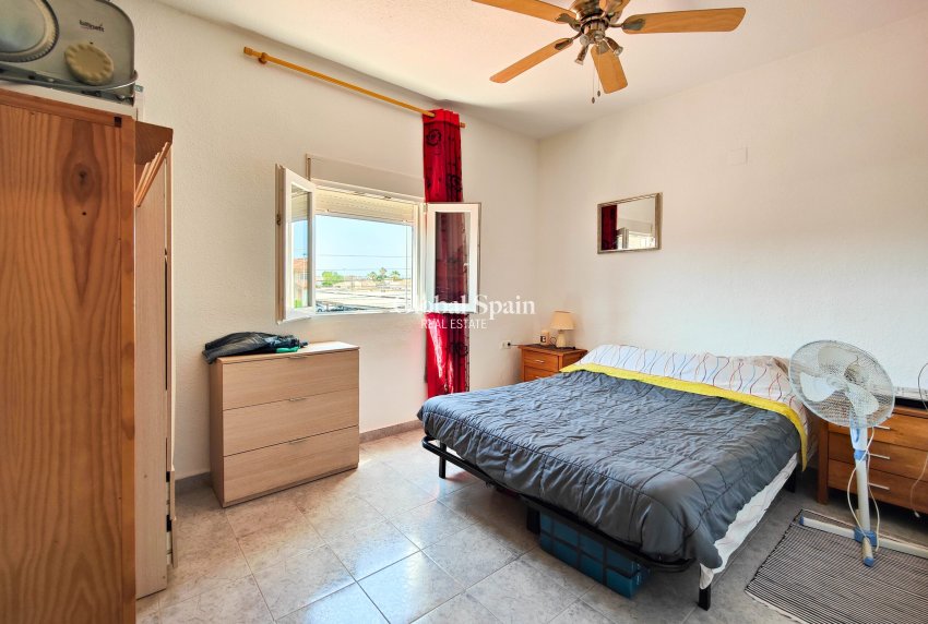 Wederverkoop - APPARTEMENT -
TORREVIEJA - Costa Blanca