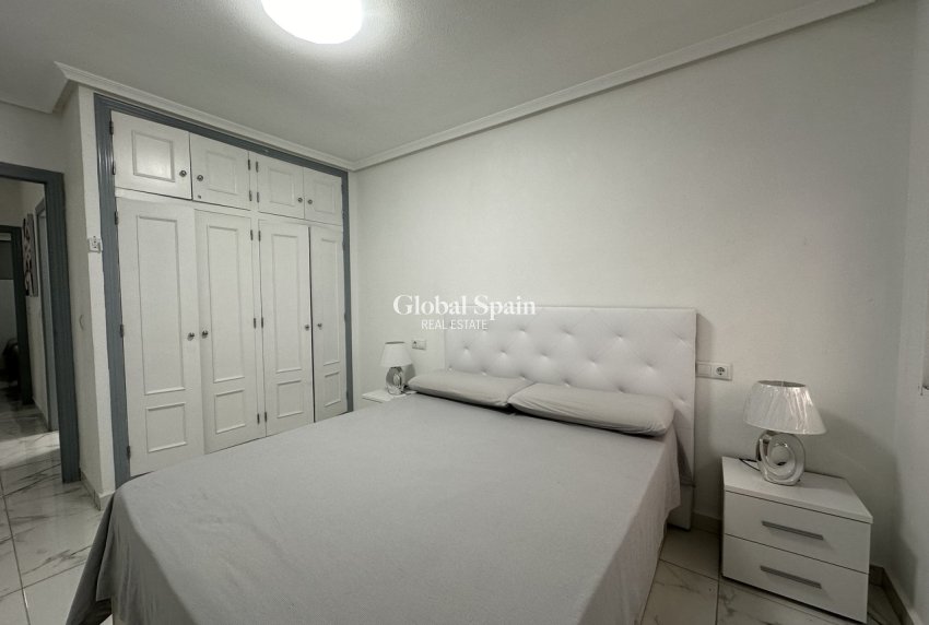 Wederverkoop - APPARTEMENT -
TORREVIEJA - Costa Blanca