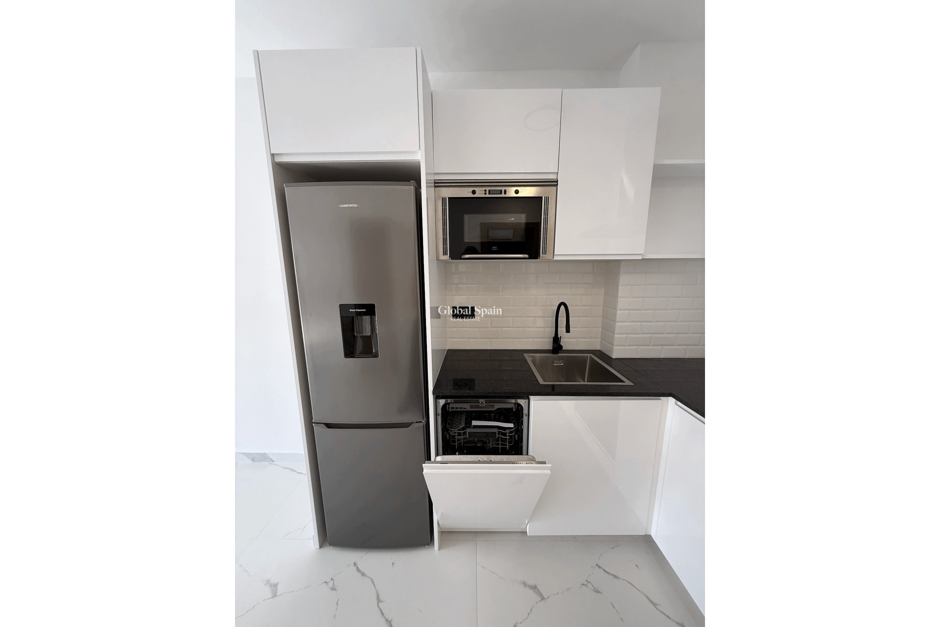 Wederverkoop - APPARTEMENT -
TORREVIEJA - Costa Blanca