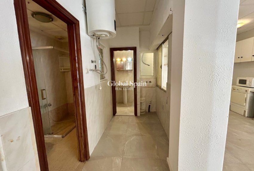 Wederverkoop - APPARTEMENT -
TORREVIEJA - Costa Blanca