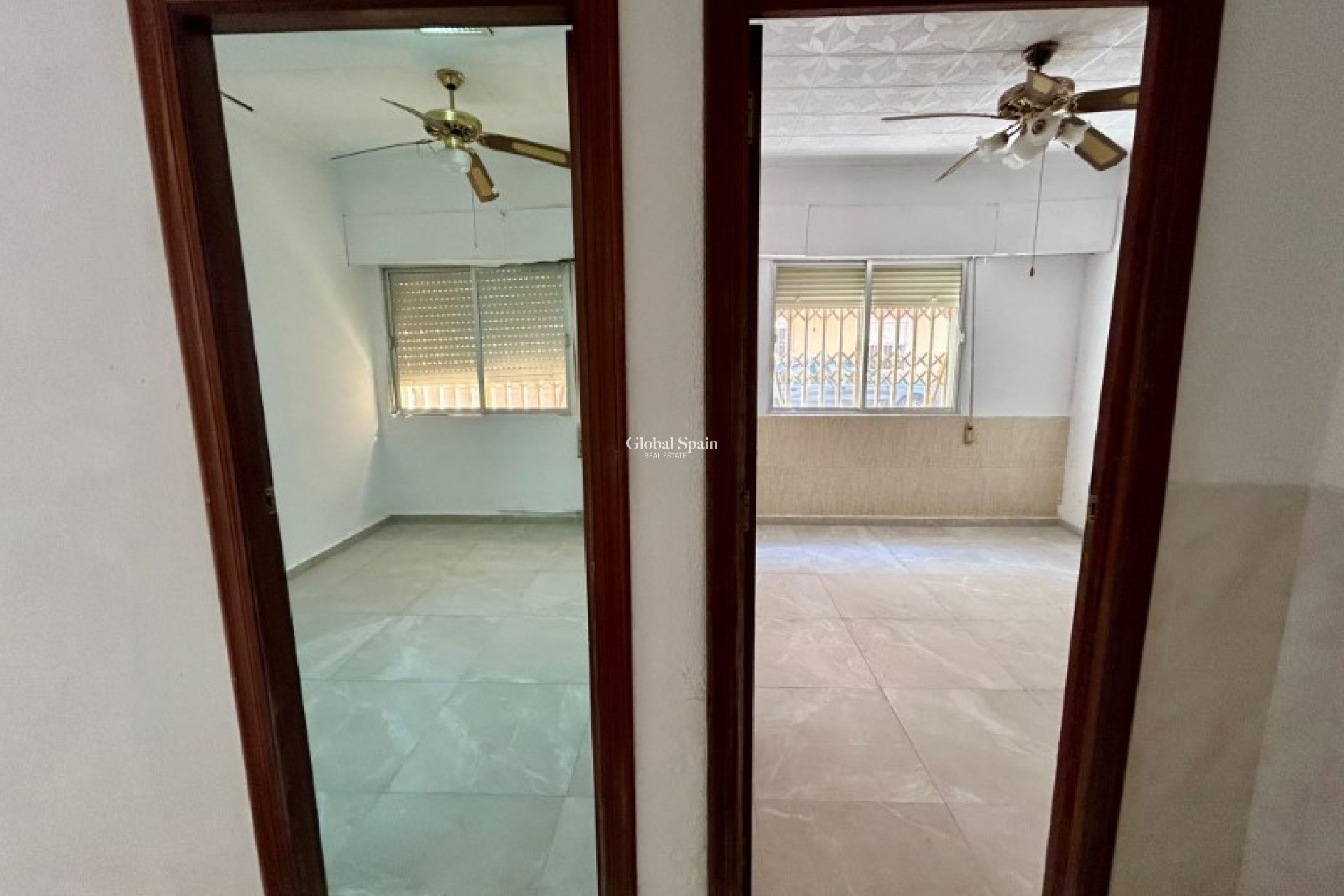 Wederverkoop - APPARTEMENT -
TORREVIEJA - Costa Blanca