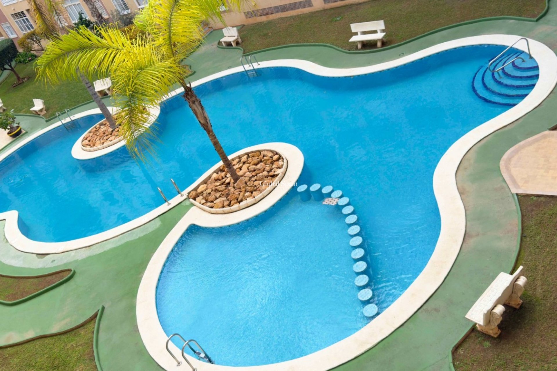 Wederverkoop - APPARTEMENT -
TORREVIEJA - Costa Blanca