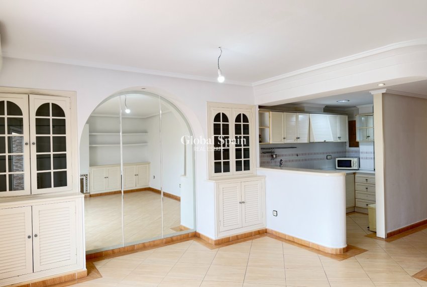 Wederverkoop - APPARTEMENT -
TORREVIEJA - Costa Blanca