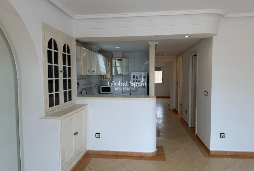 Wederverkoop - APPARTEMENT -
TORREVIEJA - Costa Blanca