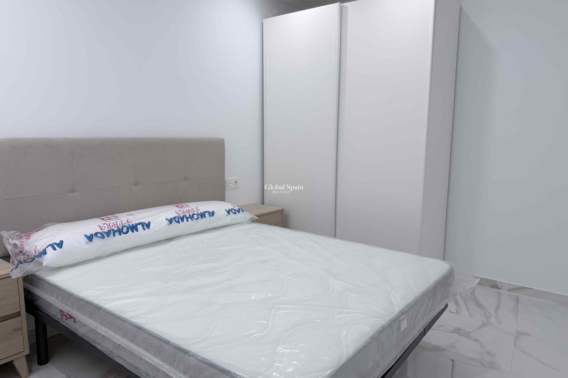 Wederverkoop - APPARTEMENT -
TORREVIEJA - Costa Blanca