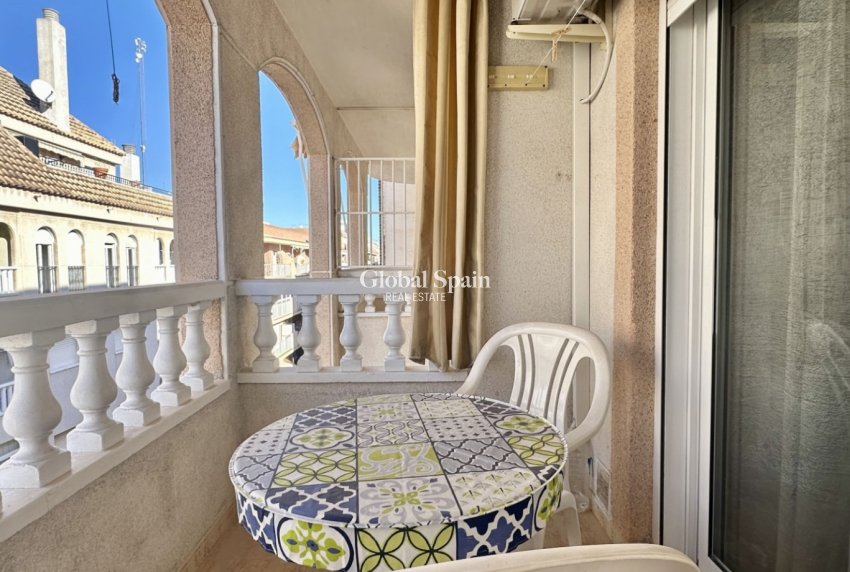 Wederverkoop - APPARTEMENT -
TORREVIEJA - Costa Blanca