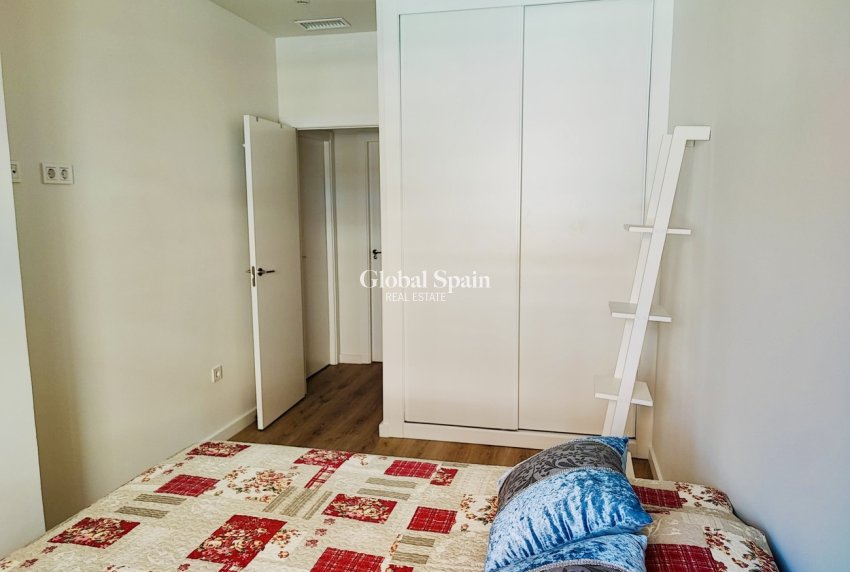 Wederverkoop - APPARTEMENT -
TORREVIEJA - Costa Blanca