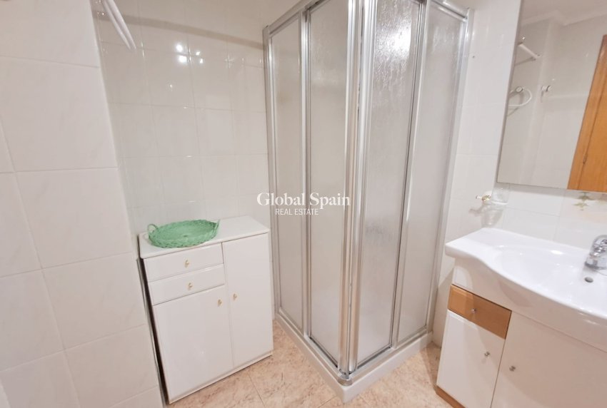 Wederverkoop - APPARTEMENT -
TORREVIEJA - Costa Blanca