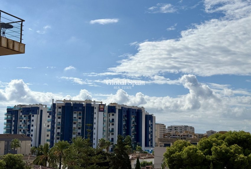 Wederverkoop - APPARTEMENT -
TORREVIEJA - Costa Blanca