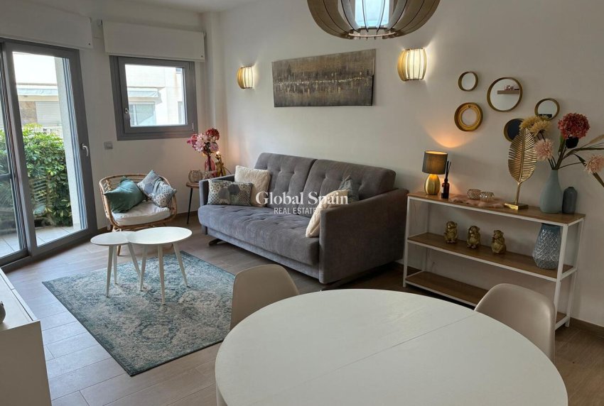 Wederverkoop - APPARTEMENT -
TORREVIEJA - Costa Blanca