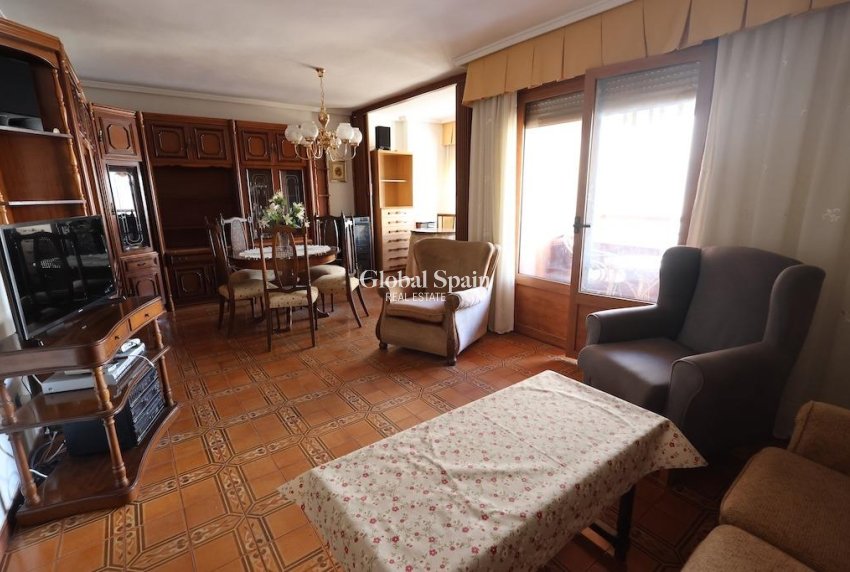 Wederverkoop - APPARTEMENT -
TORREVIEJA - Costa Blanca