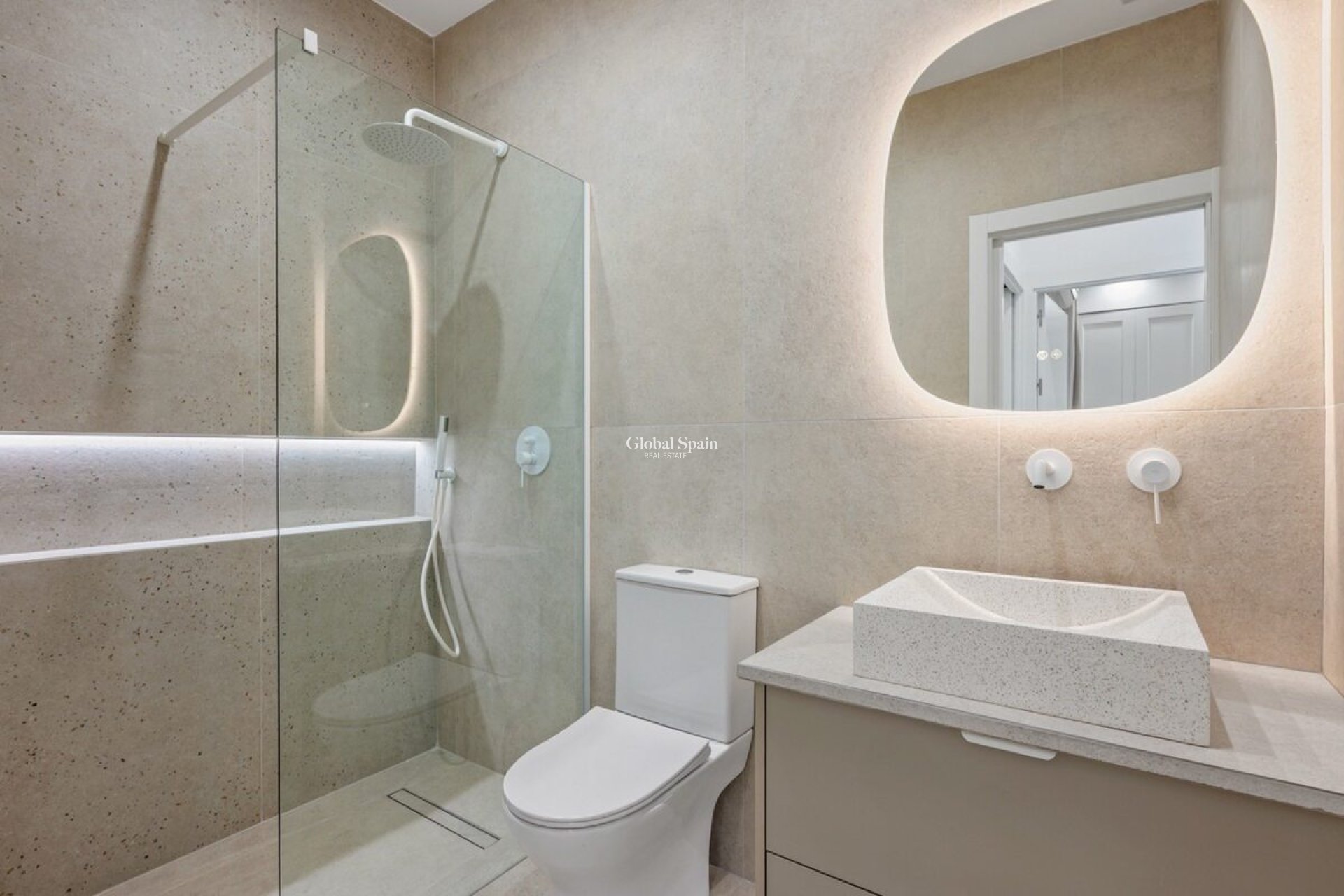 Wederverkoop - APPARTEMENT -
TORREVIEJA - Costa Blanca