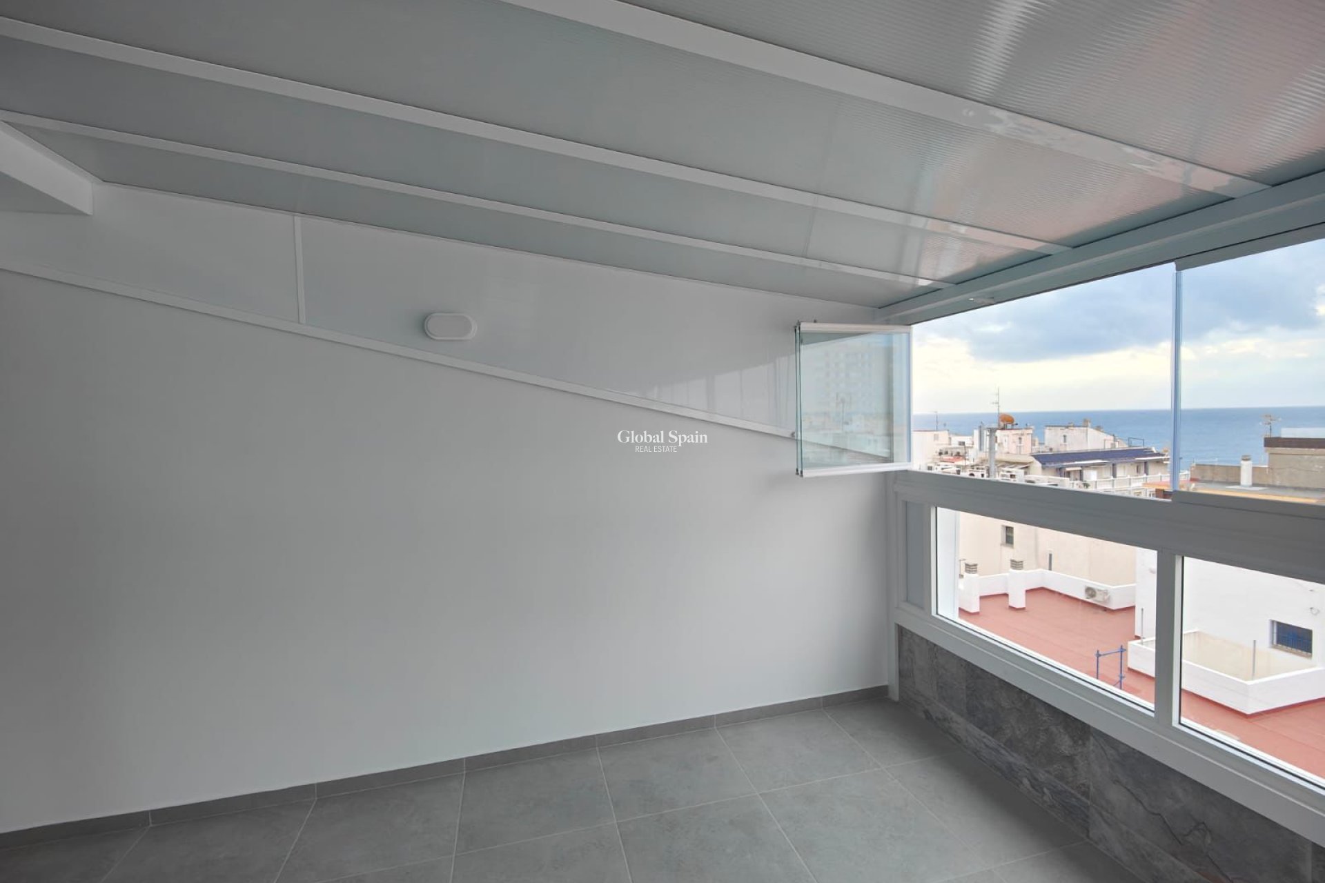 Wederverkoop - APPARTEMENT -
TORREVIEJA - Costa Blanca