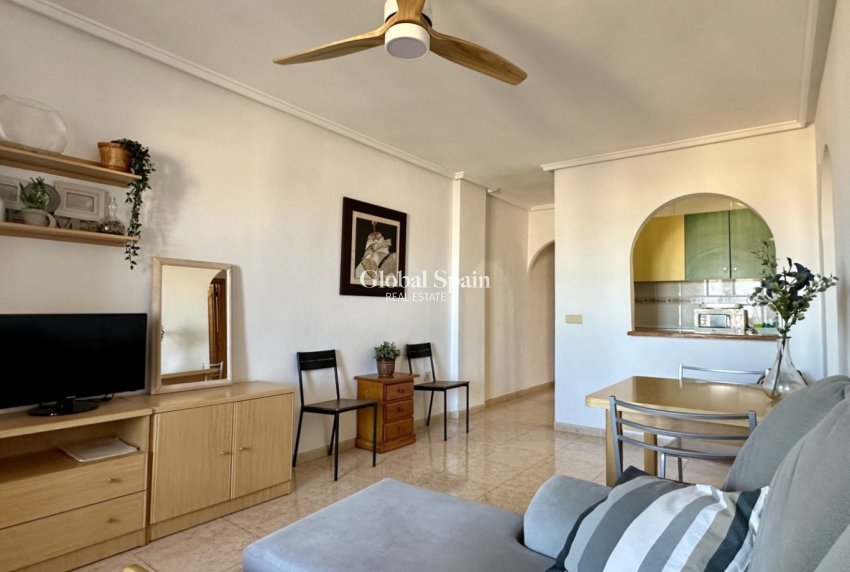 Wederverkoop - APPARTEMENT -
TORREVIEJA - Costa Blanca