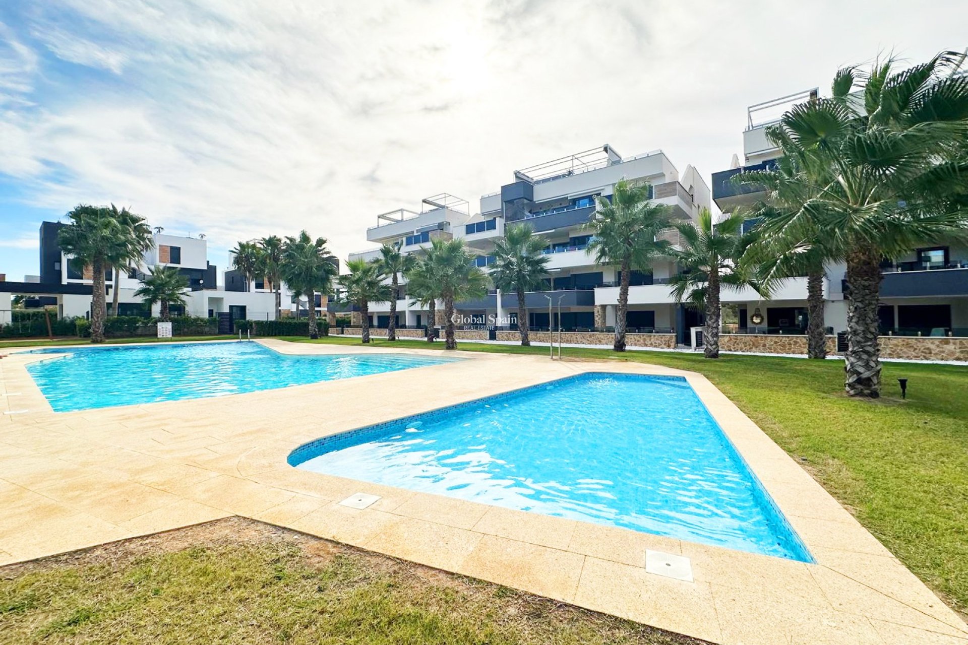 Wederverkoop - APPARTEMENT -
TORREVIEJA - Costa Blanca