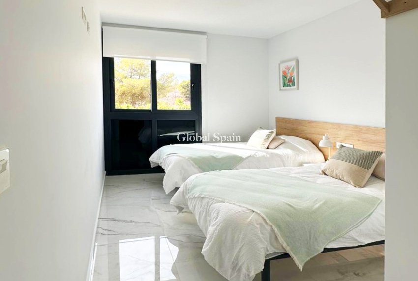 Wederverkoop - APPARTEMENT -
TORREVIEJA - Costa Blanca