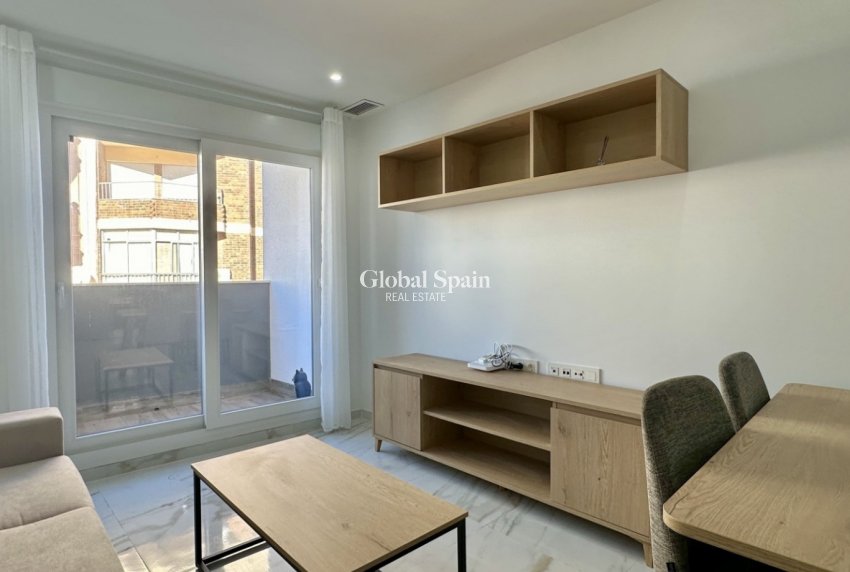 Wederverkoop - APPARTEMENT -
TORREVIEJA - Costa Blanca