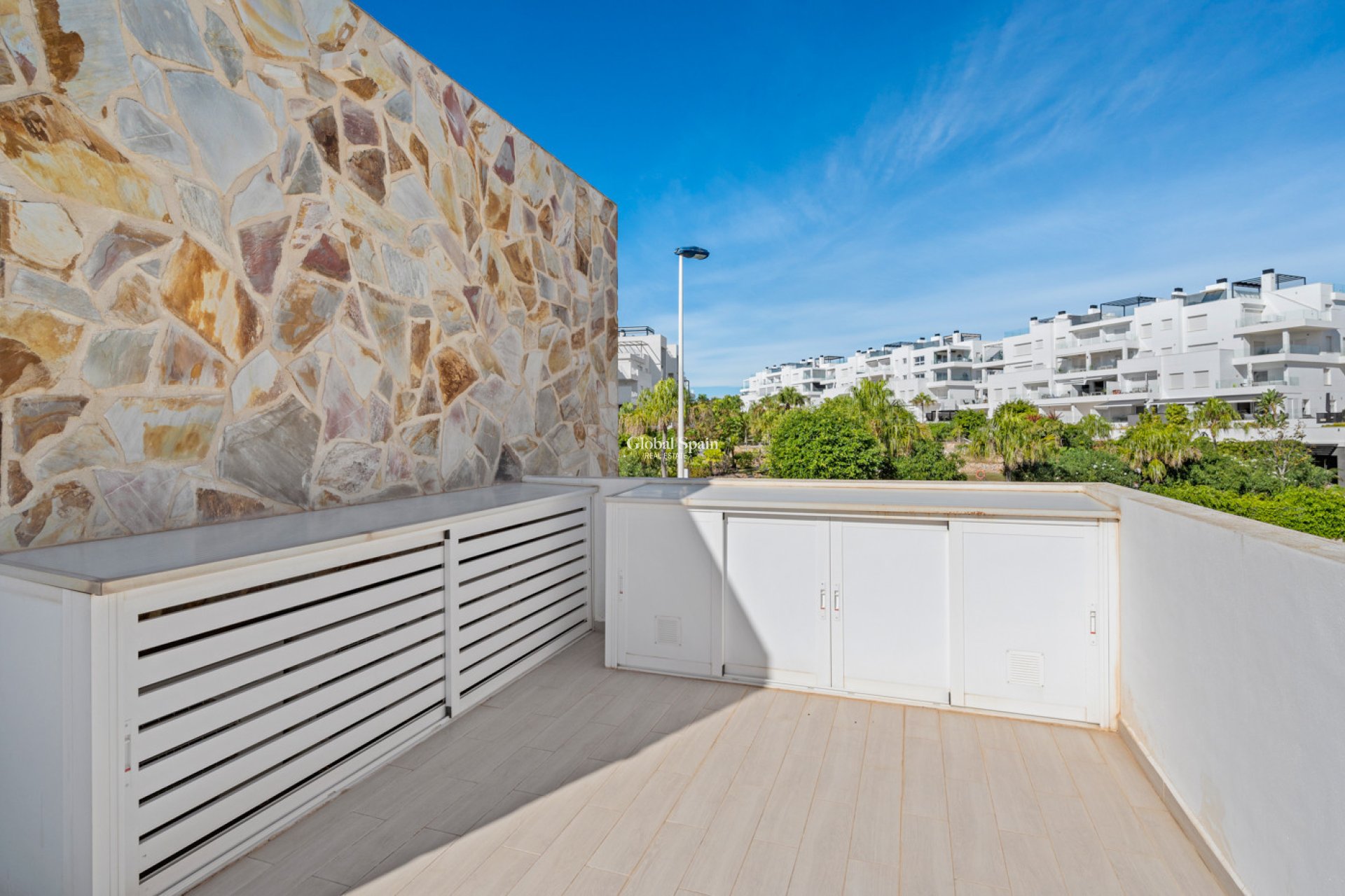 Wederverkoop - APPARTEMENT -
TORREVIEJA - Costa Blanca