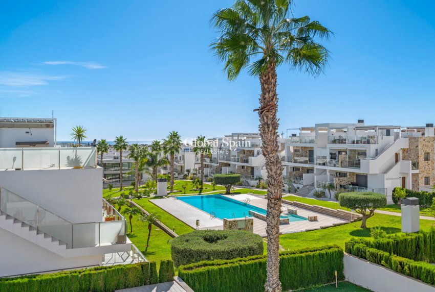 Wederverkoop - APPARTEMENT -
TORREVIEJA - Costa Blanca