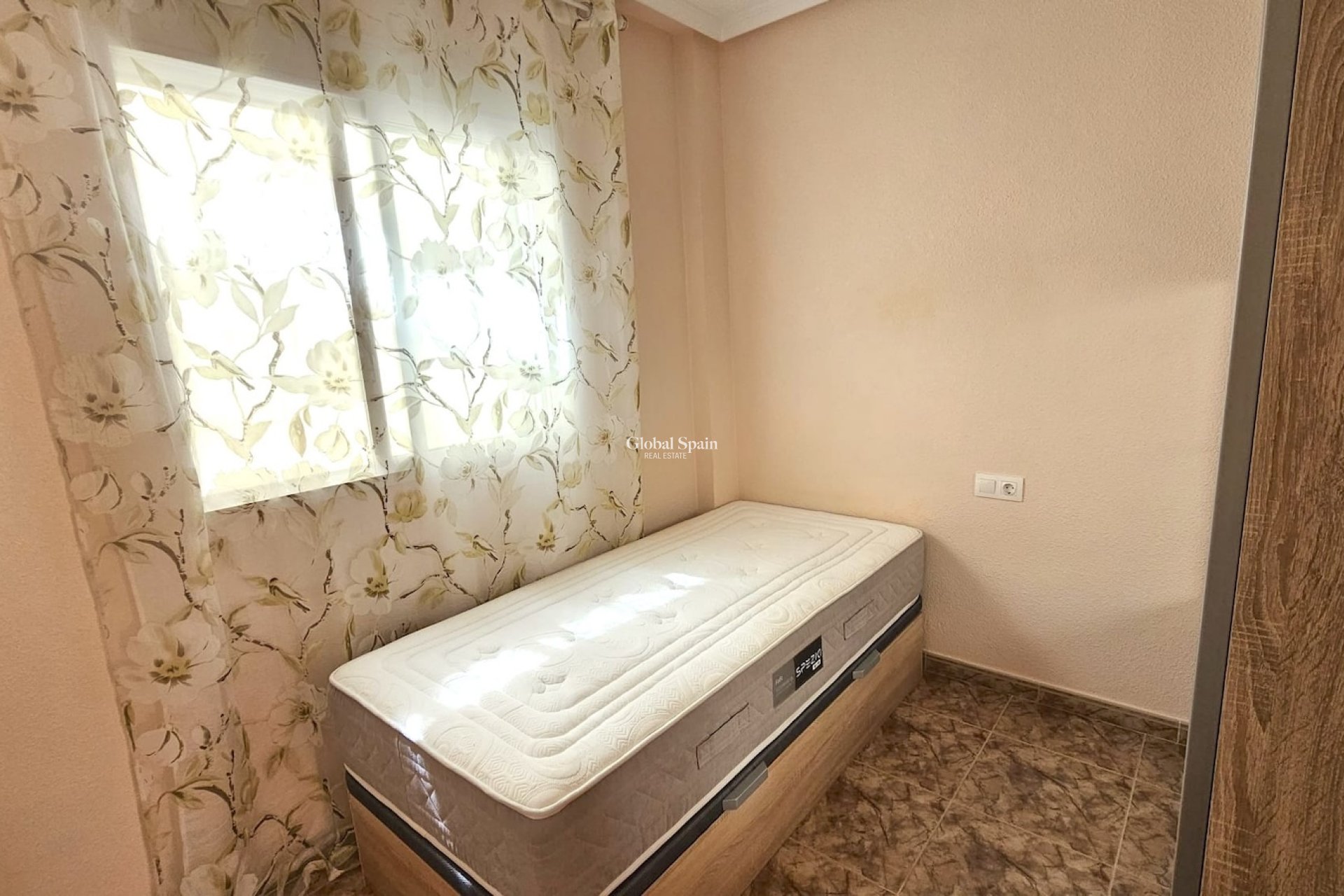 Wederverkoop - APPARTEMENT -
TORREVIEJA - Costa Blanca