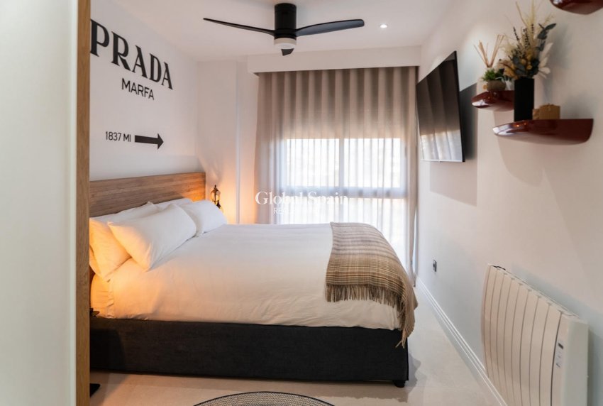 Wederverkoop - APPARTEMENT -
TORREVIEJA - Costa Blanca