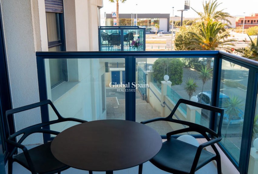 Wederverkoop - APPARTEMENT -
TORREVIEJA - Costa Blanca