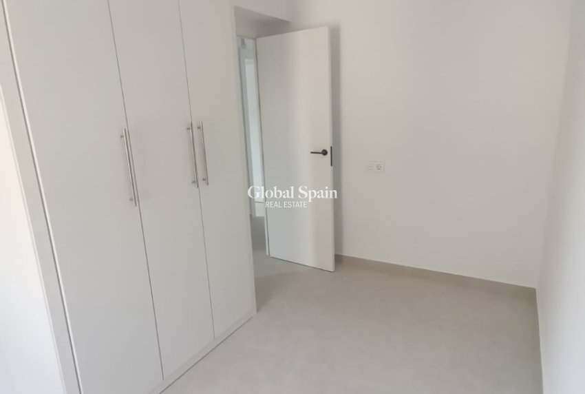 Wederverkoop - APPARTEMENT -
TORREVIEJA - Costa Blanca