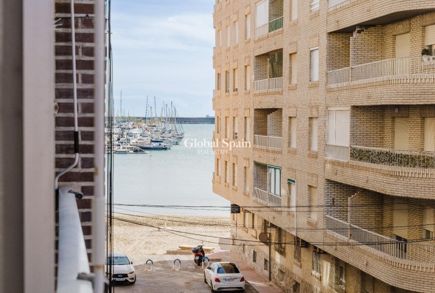 Wederverkoop - APPARTEMENT -
TORREVIEJA - Costa Blanca