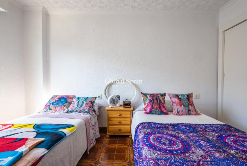 Wederverkoop - APPARTEMENT -
TORREVIEJA - Costa Blanca