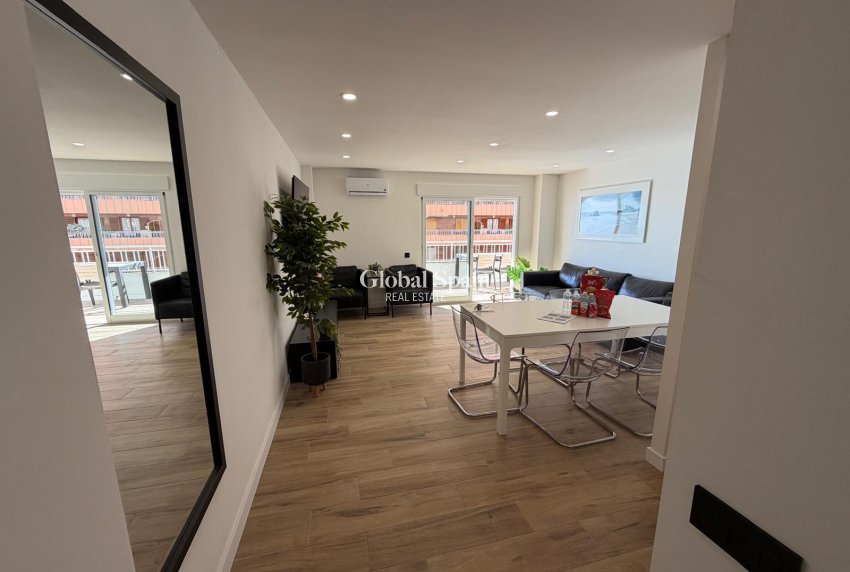 Wederverkoop - APPARTEMENT -
TORREVIEJA - Costa Blanca