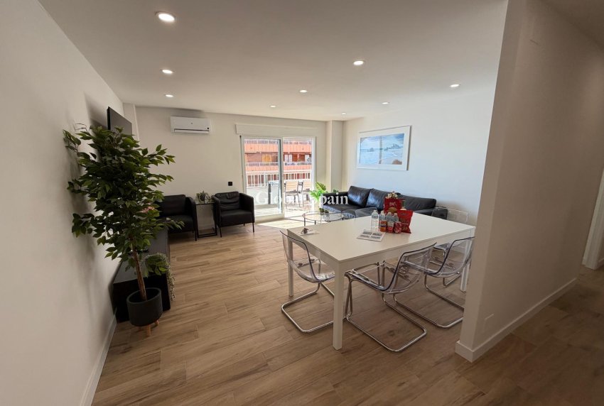 Wederverkoop - APPARTEMENT -
TORREVIEJA - Costa Blanca