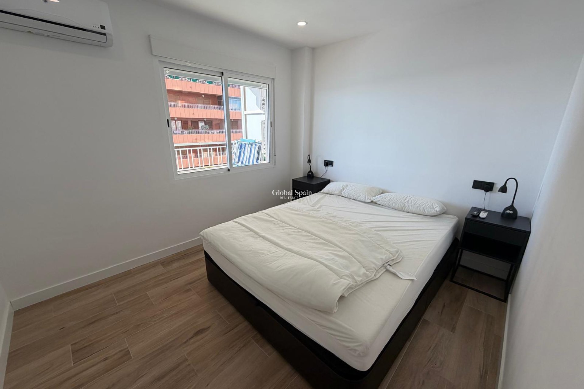 Wederverkoop - APPARTEMENT -
TORREVIEJA - Costa Blanca