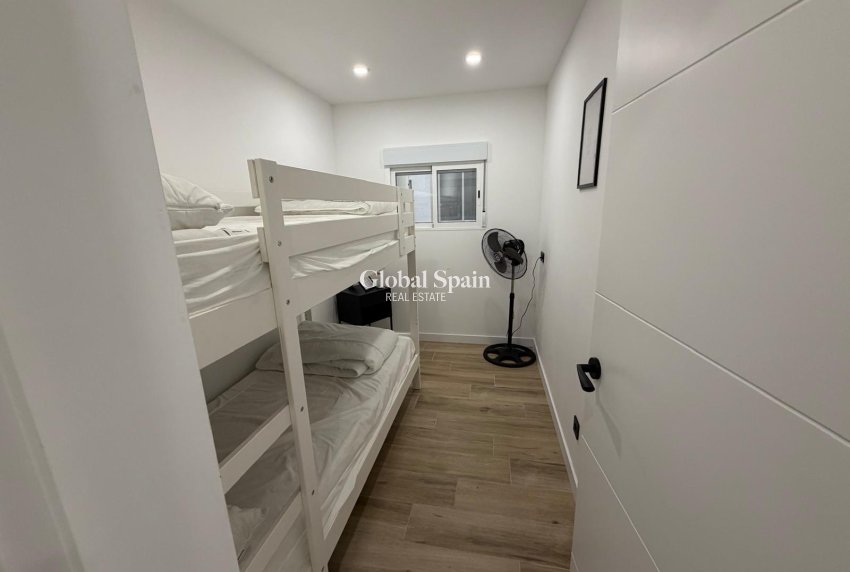 Wederverkoop - APPARTEMENT -
TORREVIEJA - Costa Blanca