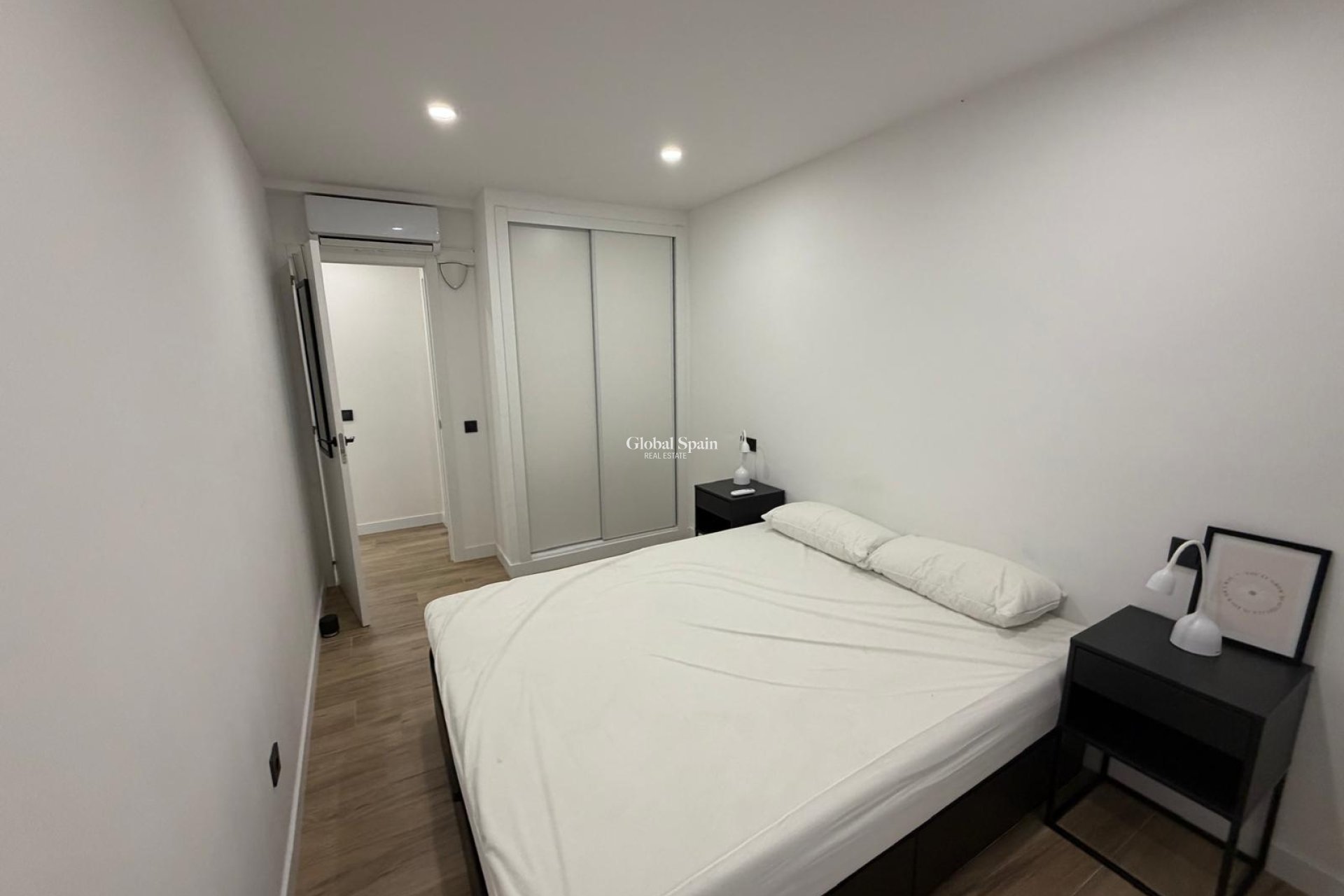 Wederverkoop - APPARTEMENT -
TORREVIEJA - Costa Blanca