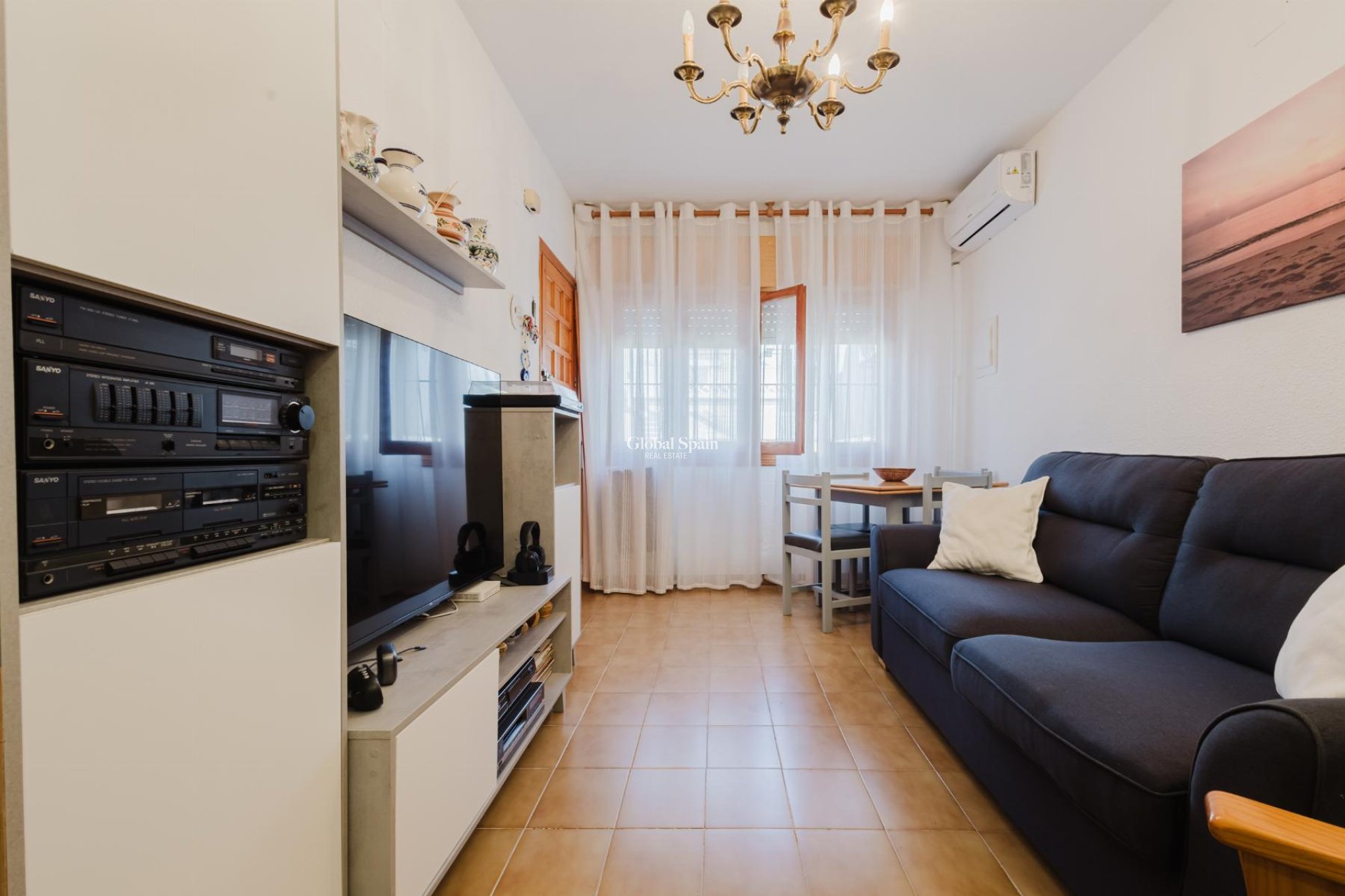 Wederverkoop - APPARTEMENT -
TORREVIEJA - Costa Blanca